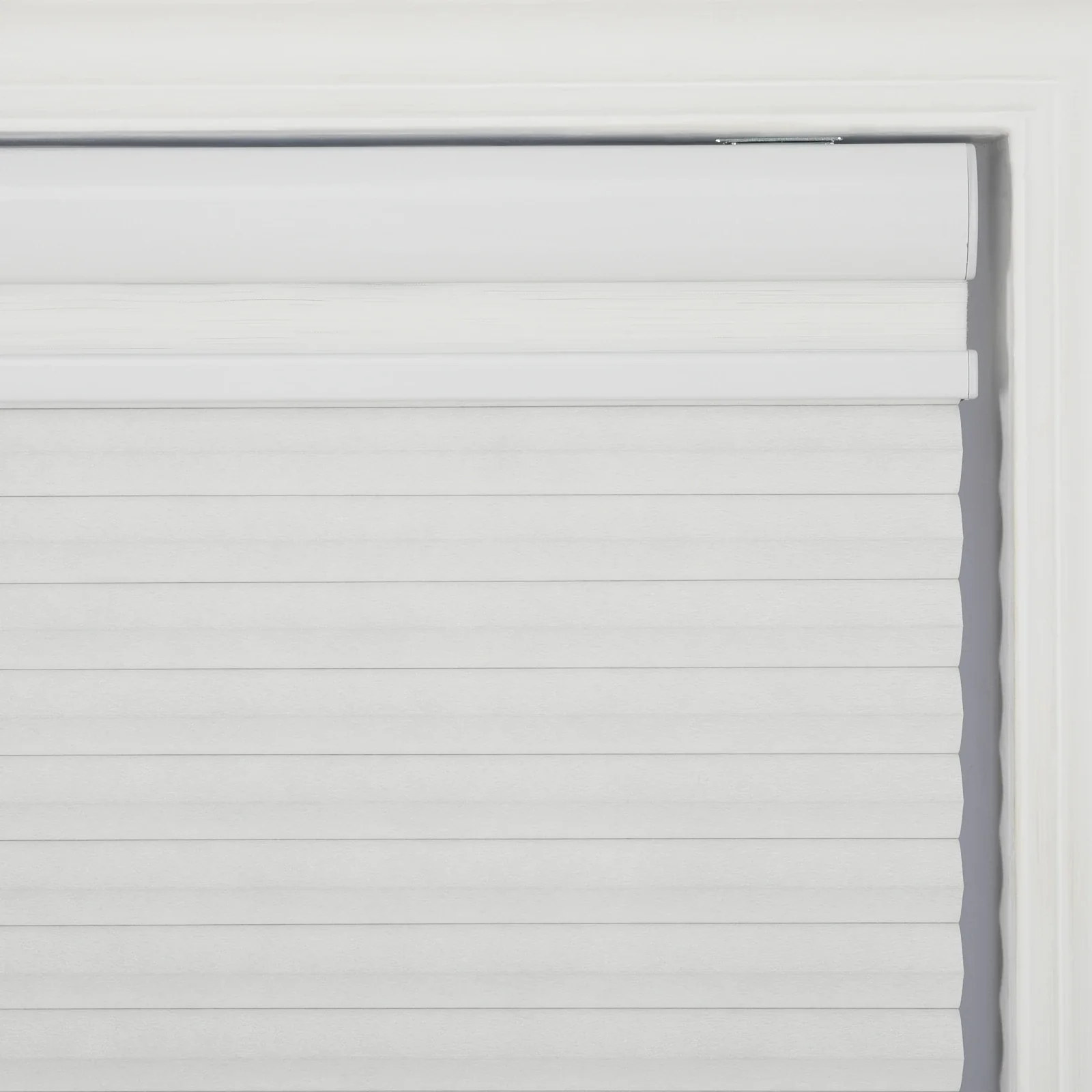 Aura Day Night Blackout Cellular Shades Cordless - Image 3