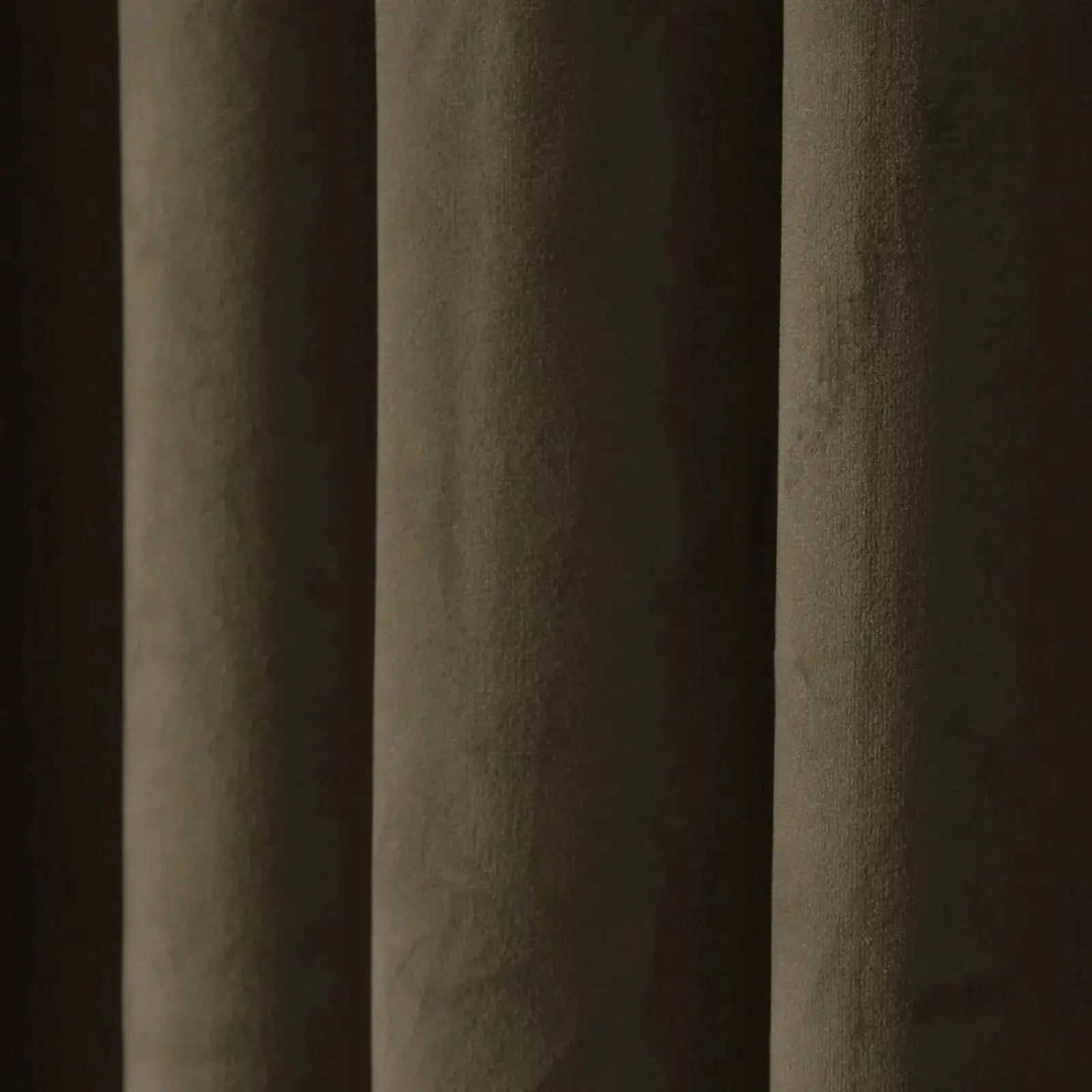 Birkin Velvet Blackout Theater Curtain - Image 9